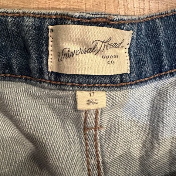 Universal Thread High-Rise Shorts With Button Closure & Pockets Size 17 NEW - Picture 7 of 9